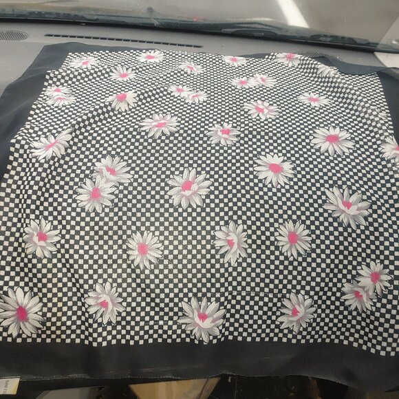 Elaine Gold Black White Checkered Floral Print Scarf 100% Polyester Made Italy - Picture 6 of 9